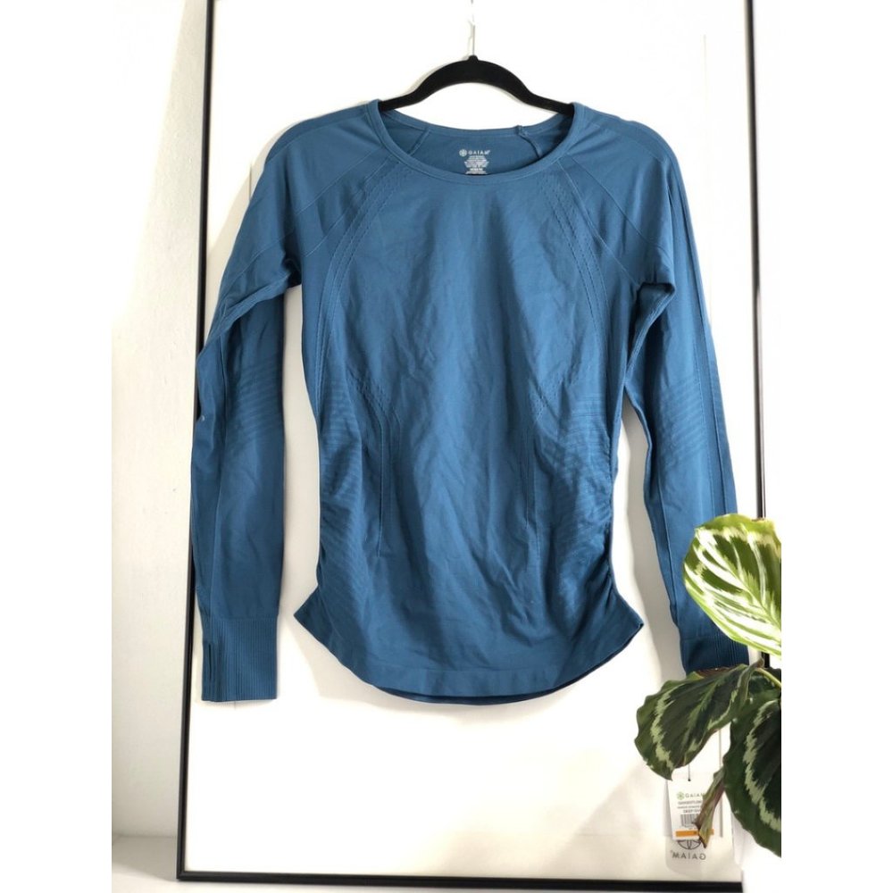 Gaiam Warrior Seamless Fitted Scoopneck Tee NWT